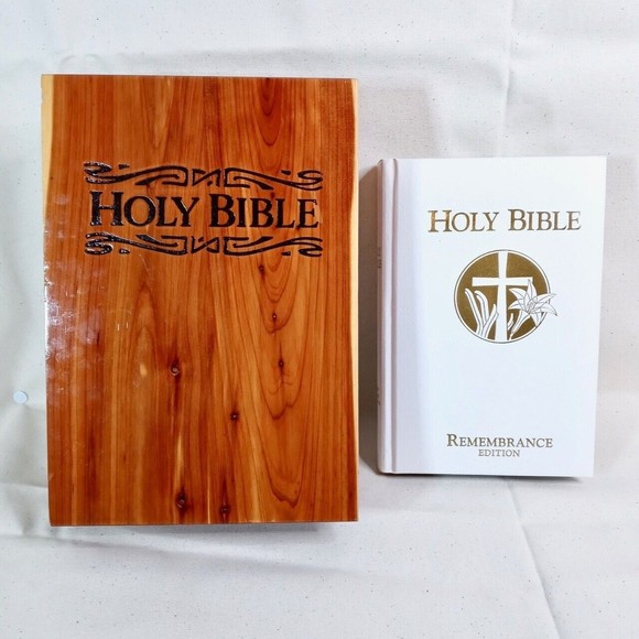 Other - Vintage Holy Bible Remembrance Edition KJV in Cedar Wood Storage Box